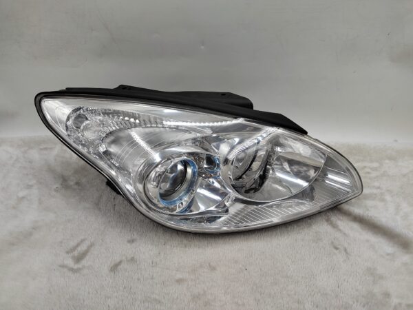 HYUNDAI I30 SX FD 2007-2011 HALOGEN R.H.S HEADLIGHT ASSEMBLY