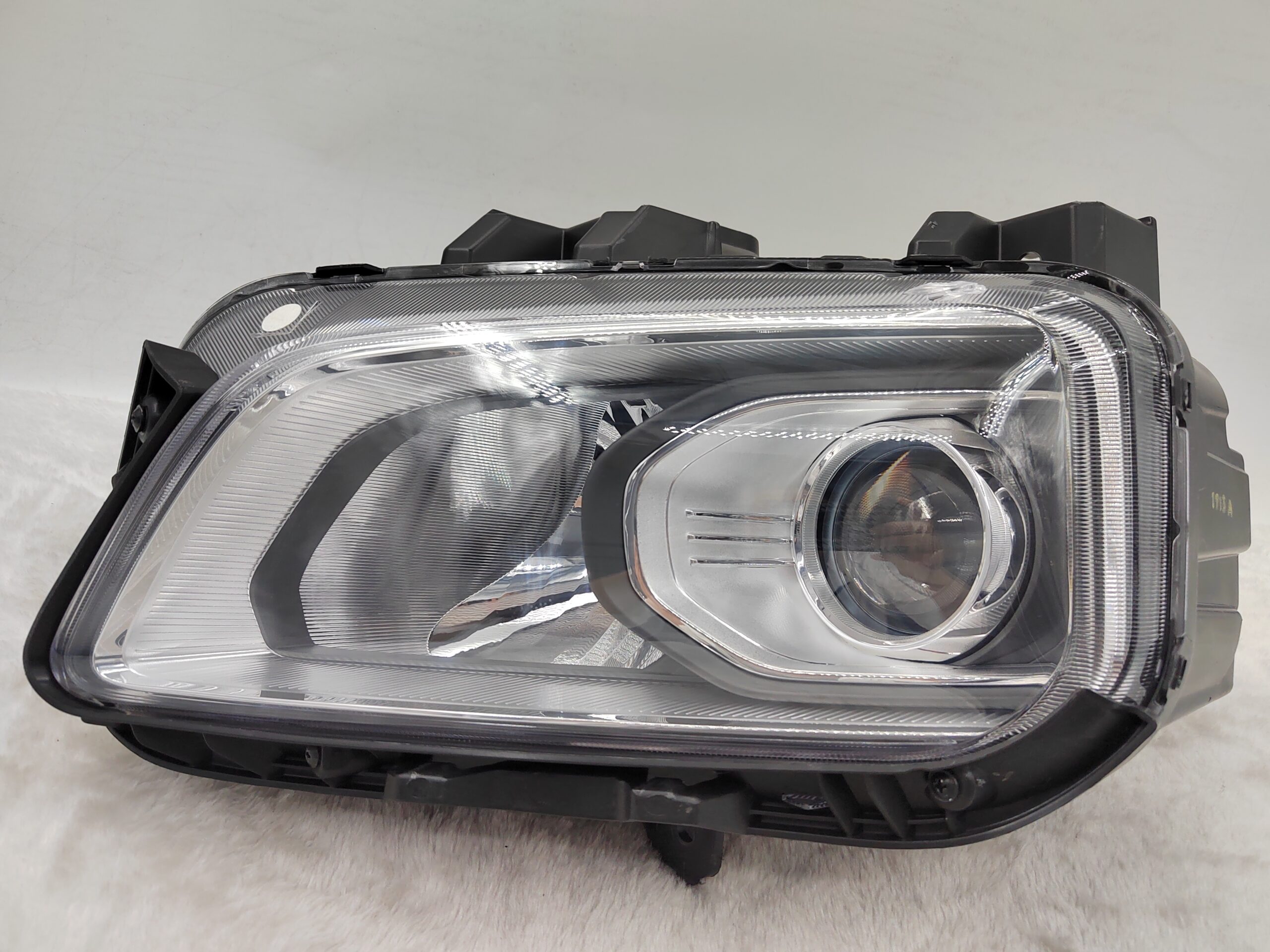 HYUNDAI KONA 2017-2020 HALOGEN L.H.S HEADLIGHT ASSEMBLY