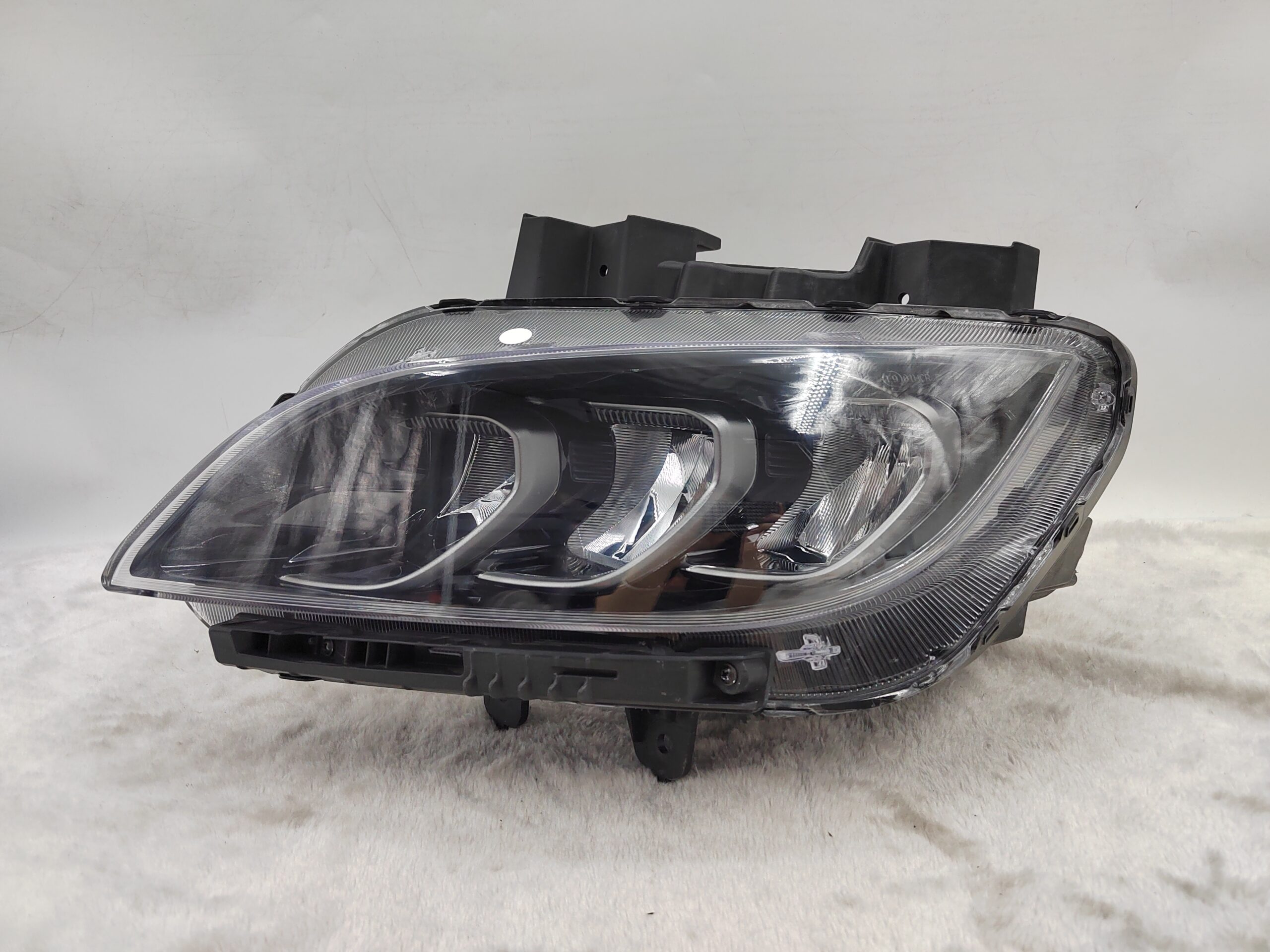 HYUNDAI KONA 2021-2023 LED L.H.S HEADLIGHT ASSEMBLY