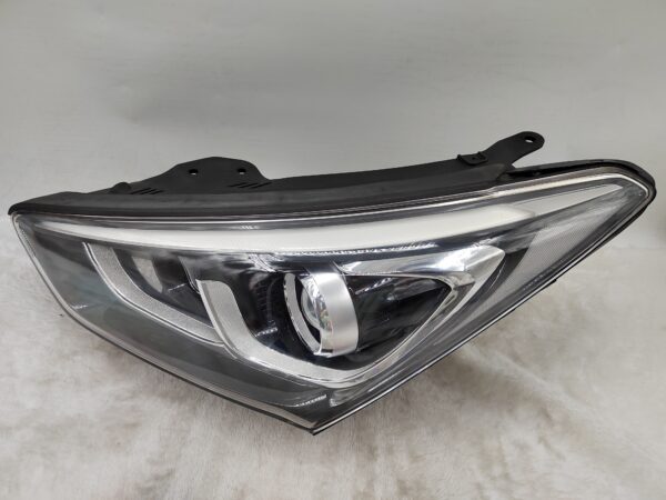 HYUNDAI SANTA FE X 2016-2018 HALOGEN L.H.S HEADLIGHT ASSEMBLY