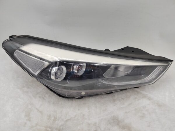 HYUNDAI TUCSON 2015-2017 LED R.H.S HEADLIGHT ASSEMBLY