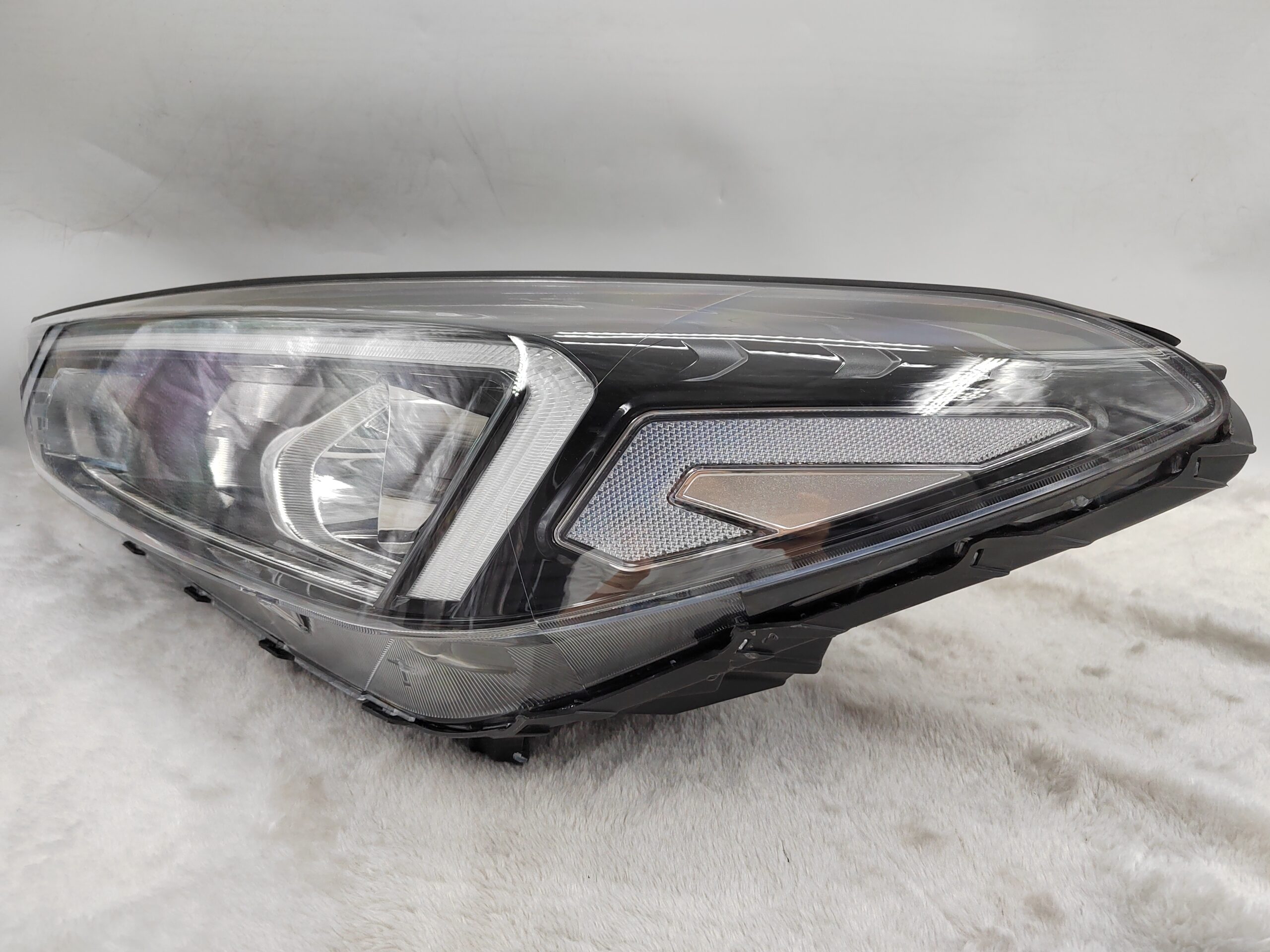 HYUNDAI TUCSON III 2018-2020 HALOGEN L.H.S HEADLIGHT ASSEMBLY