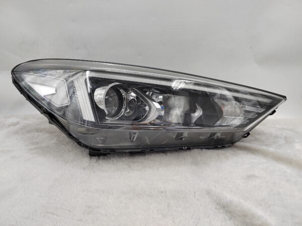 HYUNDAI TUCSON III 2018-2020 HALOGEN R.H.S HEADLIGHT ASSEMBLY