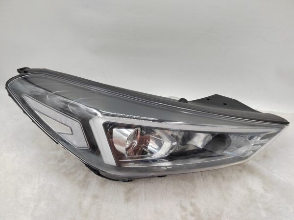 HYUNDAI TUCSON III 2018-2020 HALOGEN R.H.S HEADLIGHT ASSEMBLY