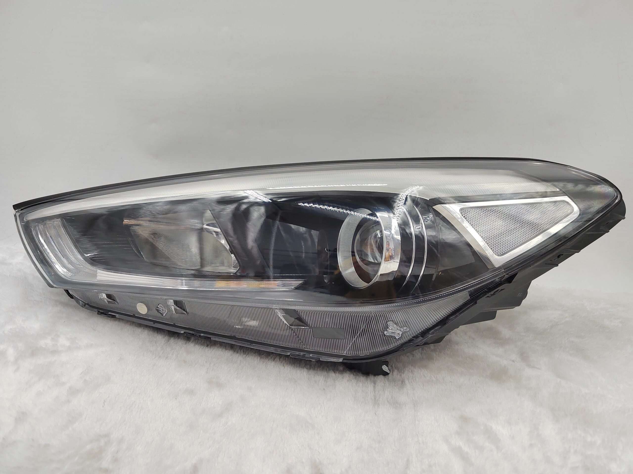 HYUNDAI TUCSON XG 2015-2017 HALOGEN L.H.S HEADLIGHT ASSEMBLY