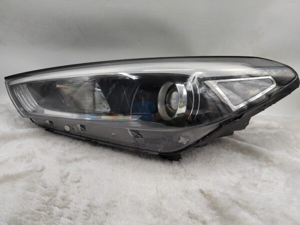 HYUNDAI TUCSON XG 2015-2017 HALOGEN L.H.S HEADLIGHT ASSEMBLY