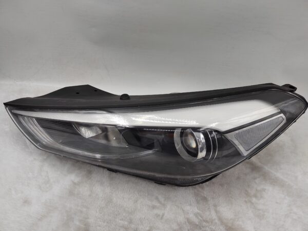 HYUNDAI TUCSON XG 2015-2017 HALOGEN L.H.S HEADLIGHT ASSEMBLY