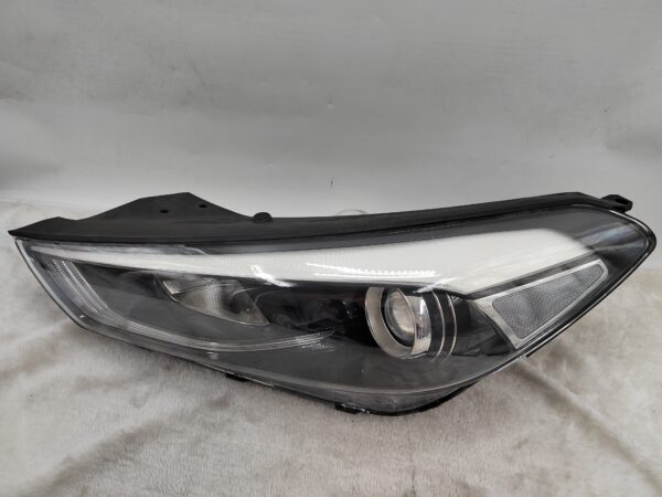 HYUNDAI TUCSON XG 2015-2017 HALOGEN L.H.S HEADLIGHT ASSEMBLY