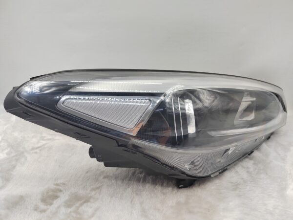 HYUNDAI TUCSON XG 2015-2017 HALOGEN R.H.S HEADLIGHT ASSEMBLY