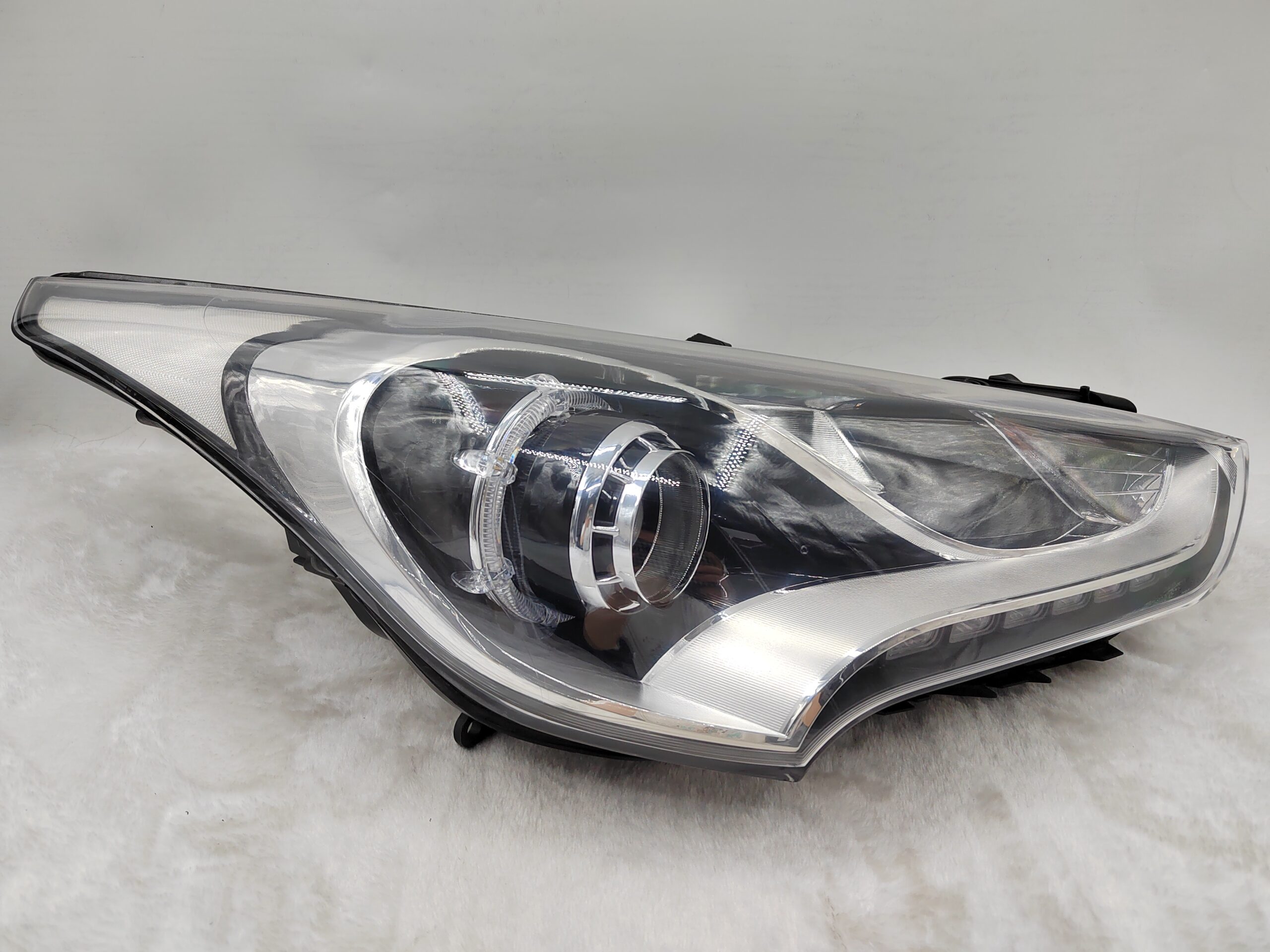 HYUNDAI VELOSTER 2011-2017 LENS HALOGEN R.H.S HEADLIGHT ASSEMBLY