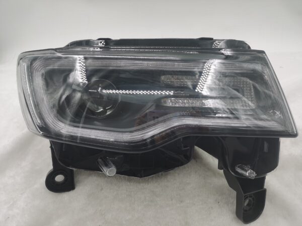 JEEP GRAND CHEROKEE 2014-2021 XENON R.H.S HEADLIGHT ASSEMBLY