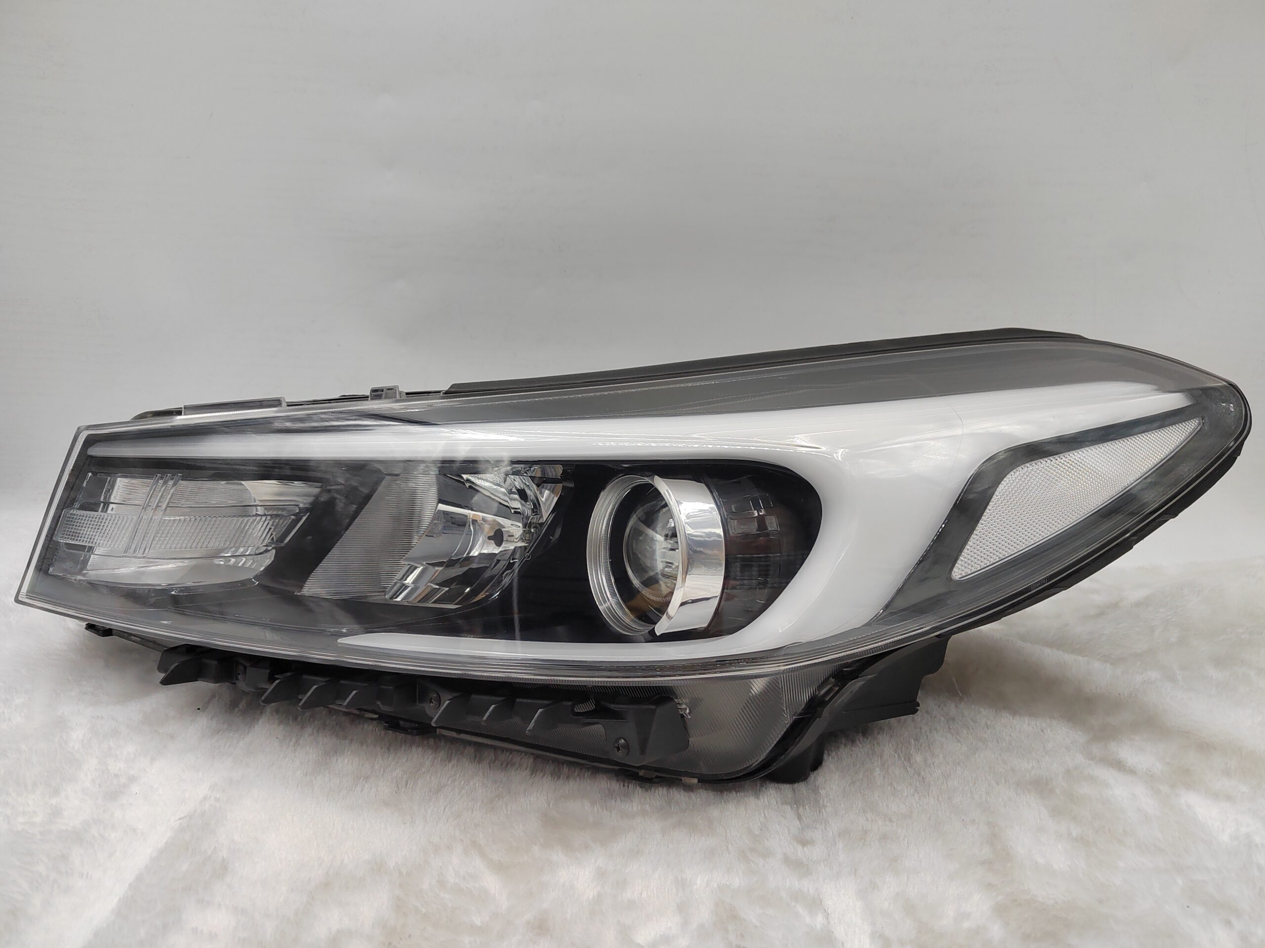 KIA CERATO 2016-2017 LENS HALOGEN L.H.S HEADLIGHT ASSEMBLY