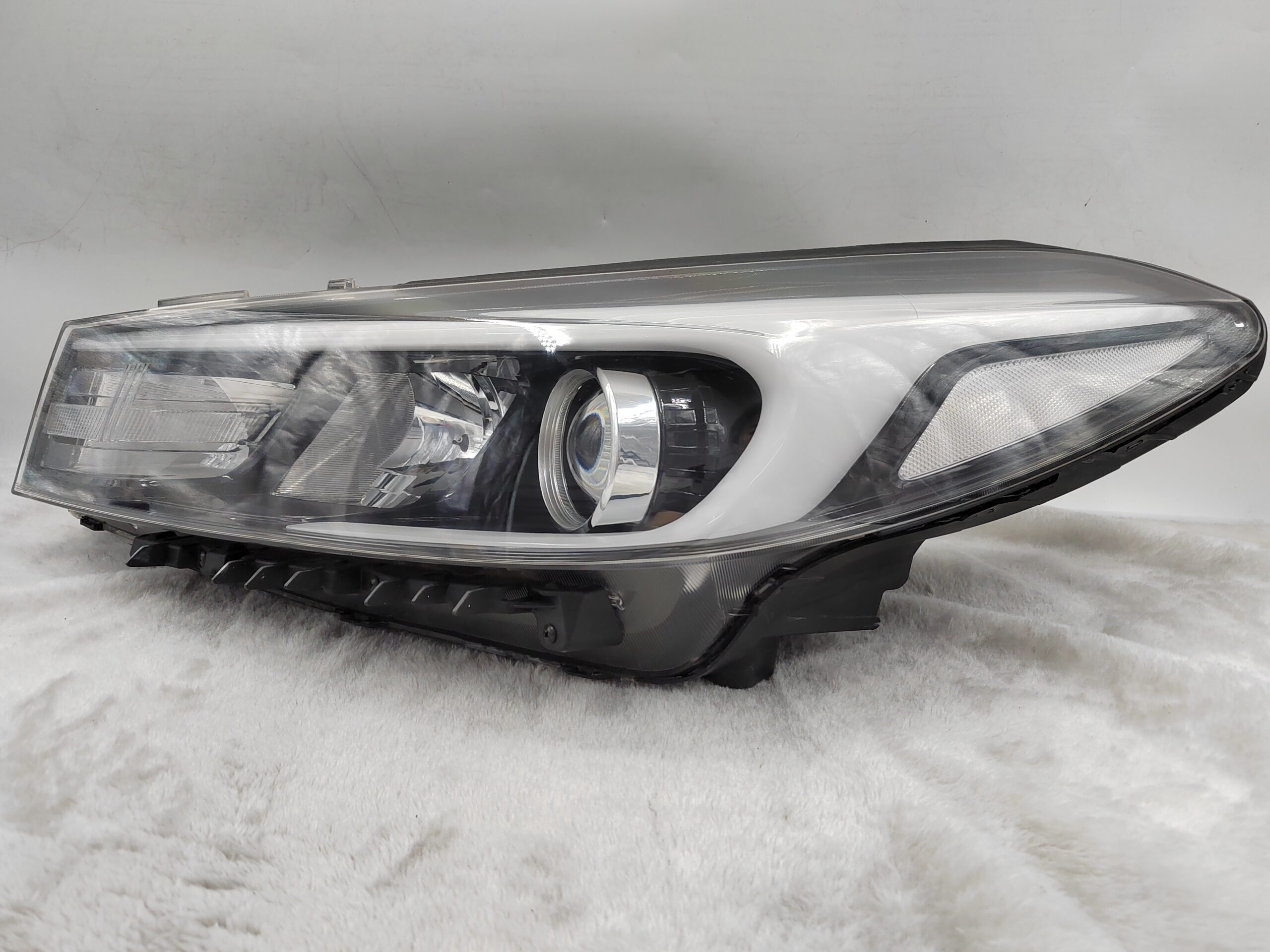 KIA CERATO 2016-2017 LENS HALOGEN L.H.S HEADLIGHT ASSEMBLY