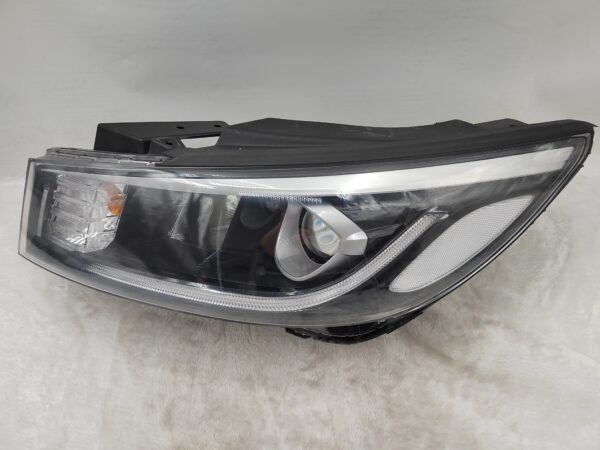 KIA CARNIVAL 2018-2020 LENS HALOGEN L.H.S HEADLIGHT ASSEMBLY