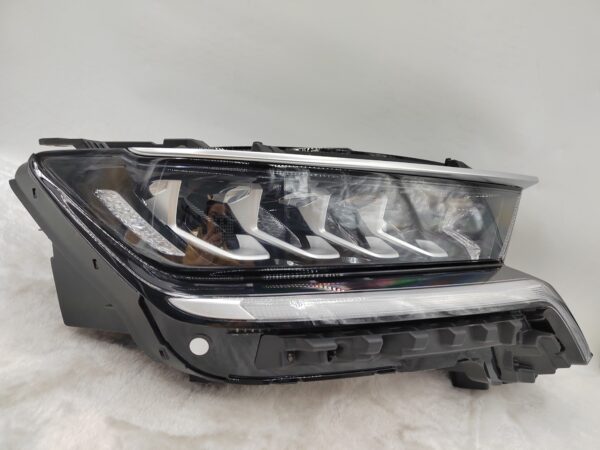 KIA SORENTO 2021-2023 LED R.H.S HEADLIGHT ASSEMBLY