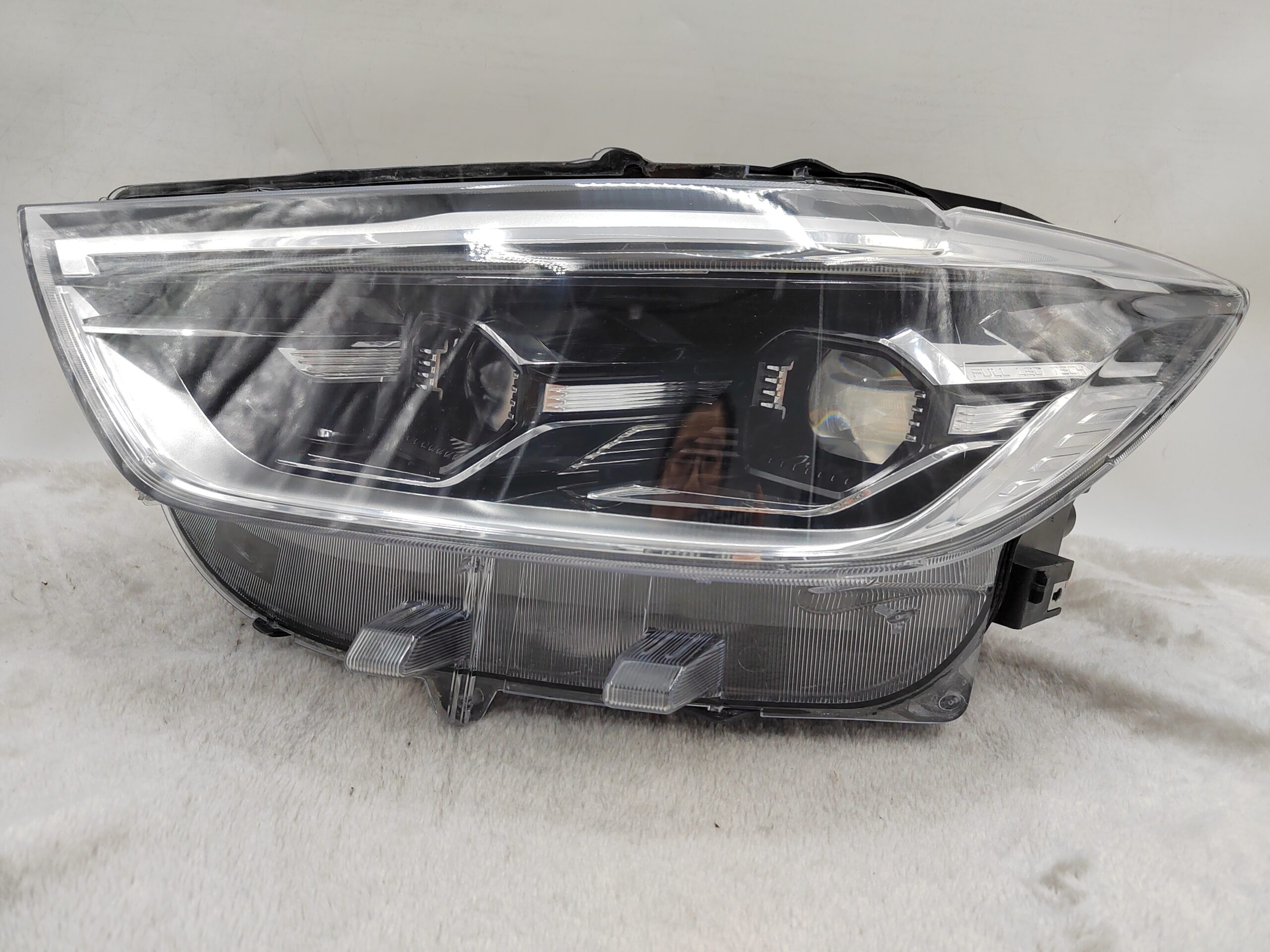 MAXUS LDV D90 2021-2023 LED L.H.S HEADLIGHT ASSEMBLY