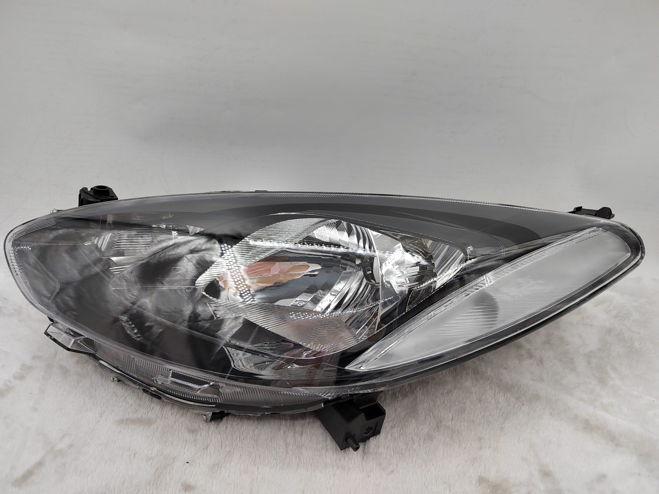 MAZDA 2 2007-2013 HALOGEN L.H.S HEADLIGHT ASSEMBLY