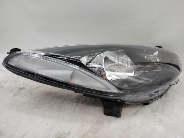 MAZDA 2 2007-2013 HALOGEN R.H.S HEADLIGHT ASSEMBLY