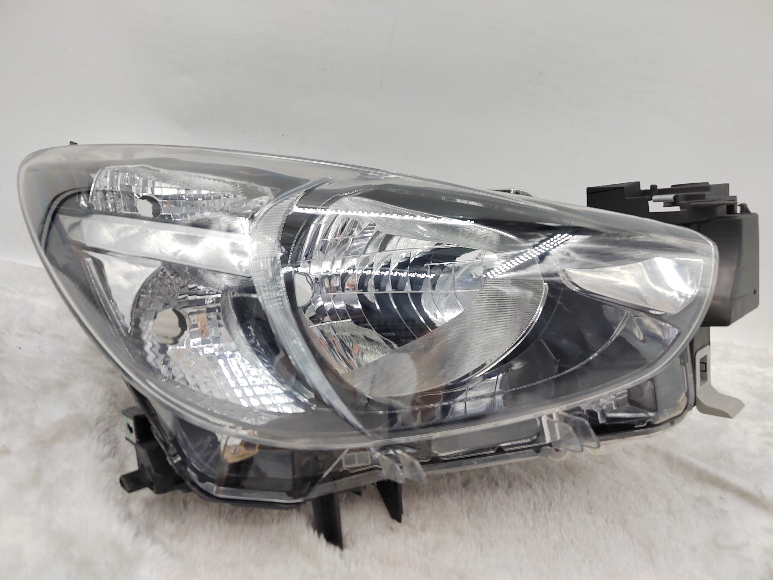 MAZDA 2 2014-2019 HALOGEN R.H.S HEADLIGHT ASSEMBLY