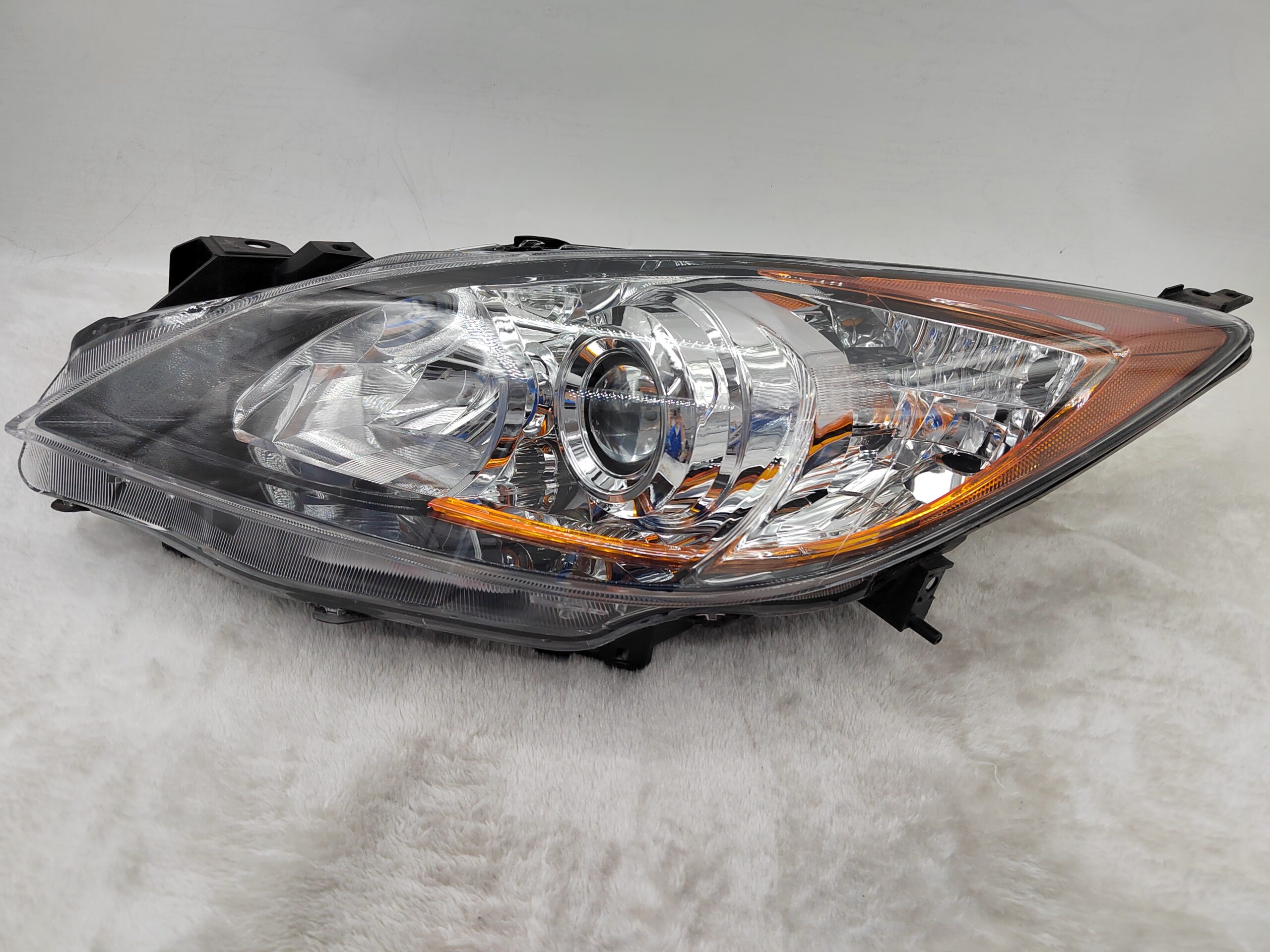 MAZDA 3 2010-2013 HALOGEN L.H.S HEADLIGHT ASSEMBLY