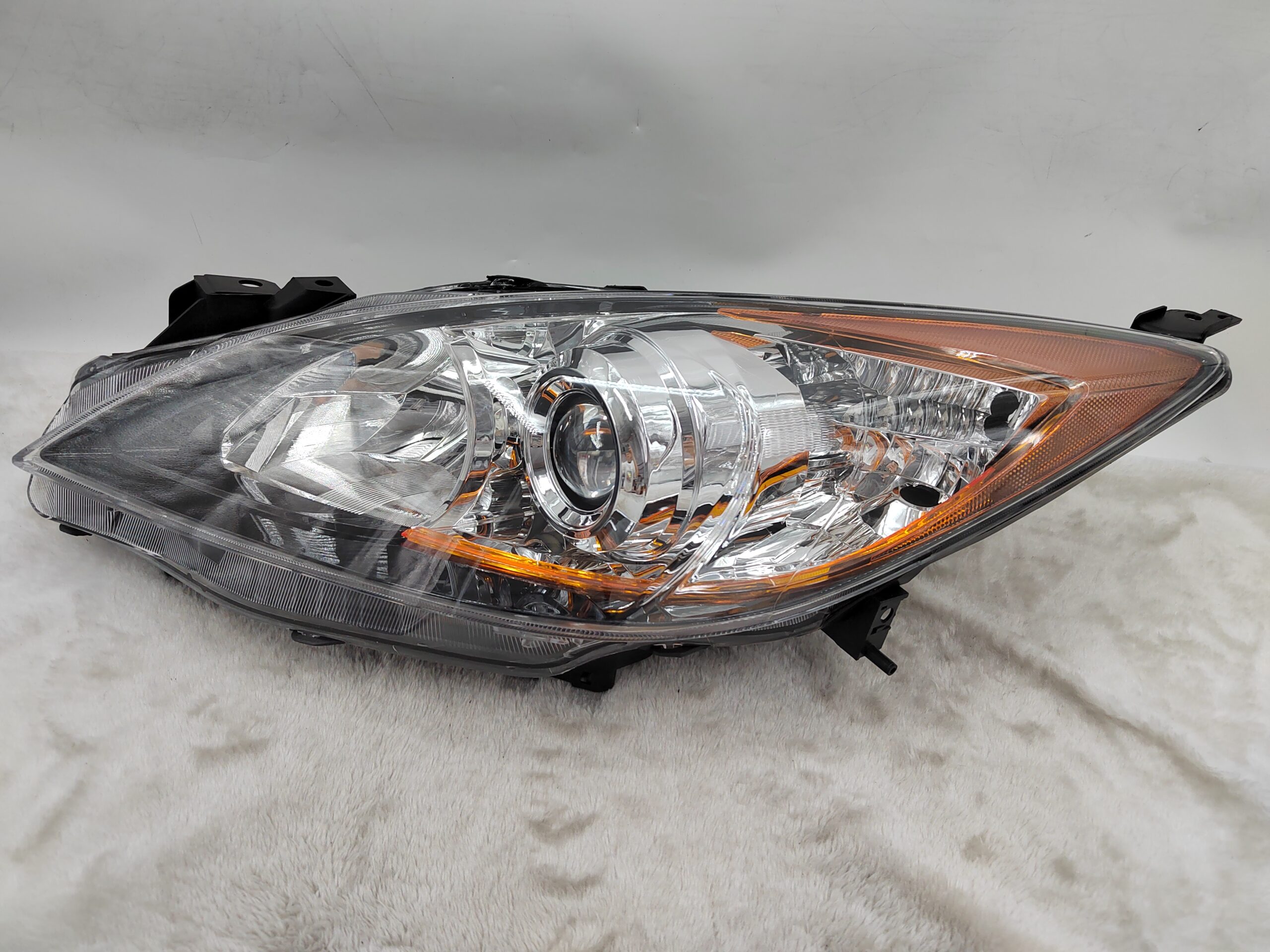 MAZDA 3 2010-2013 HALOGEN L.H.S HEADLIGHT ASSEMBLY