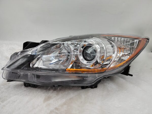 MAZDA 3 2010-2013 HALOGEN L.H.S HEADLIGHT ASSEMBLY