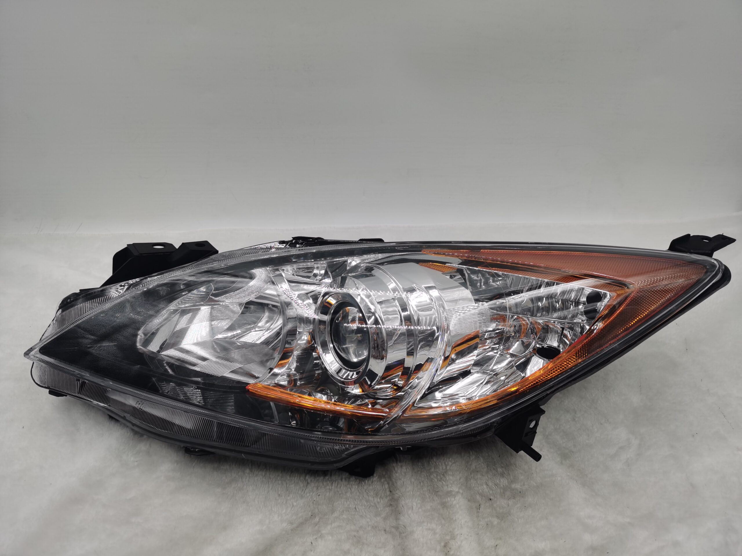 MAZDA 3 2010-2013 HALOGEN L.H.S HEADLIGHT ASSEMBLY