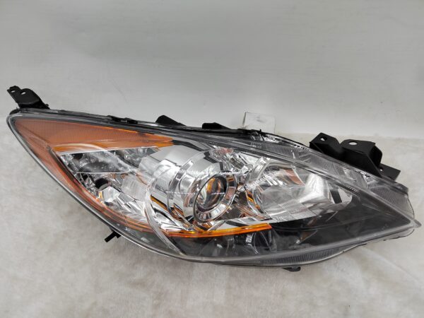 MAZDA 3 2010-2013 HALOGEN R.H.S HEADLIGHT ASSEMBLY