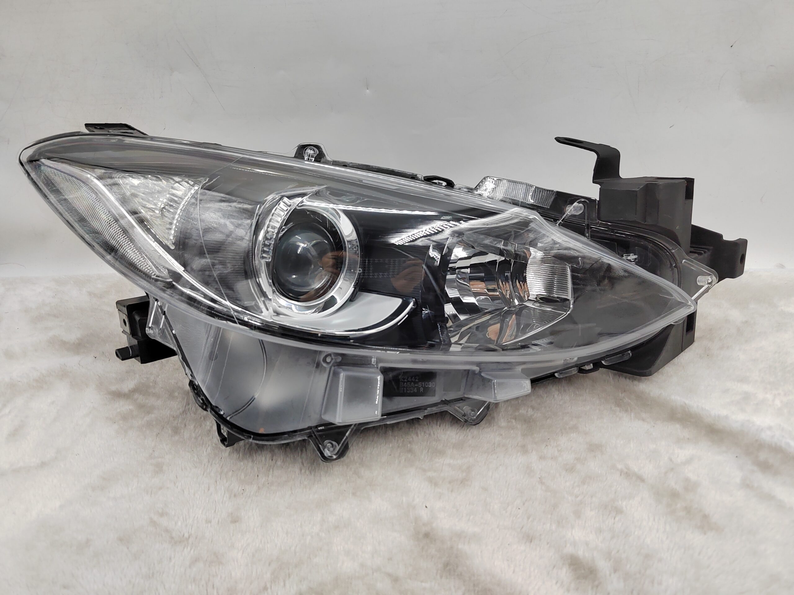 MAZDA 3 2014-2016 HALOGEN R.H.S HEADLIGHT ASSEMBLY