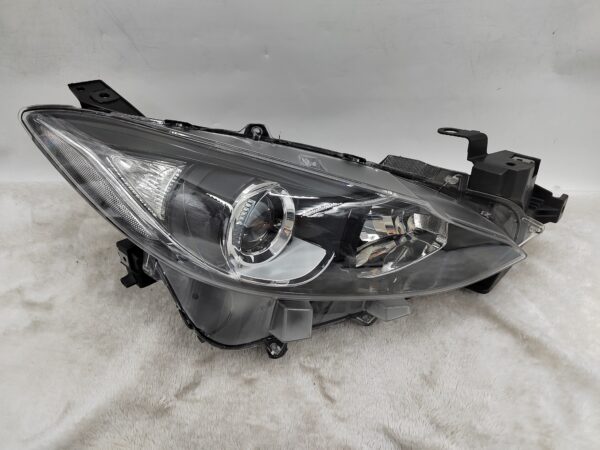 MAZDA 3 2014-2016 HALOGEN R.H.S HEADLIGHT ASSEMBLY