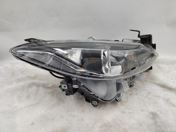 MAZDA 3 2014-2016 HALOGEN R.H.S HEADLIGHT ASSEMBLY