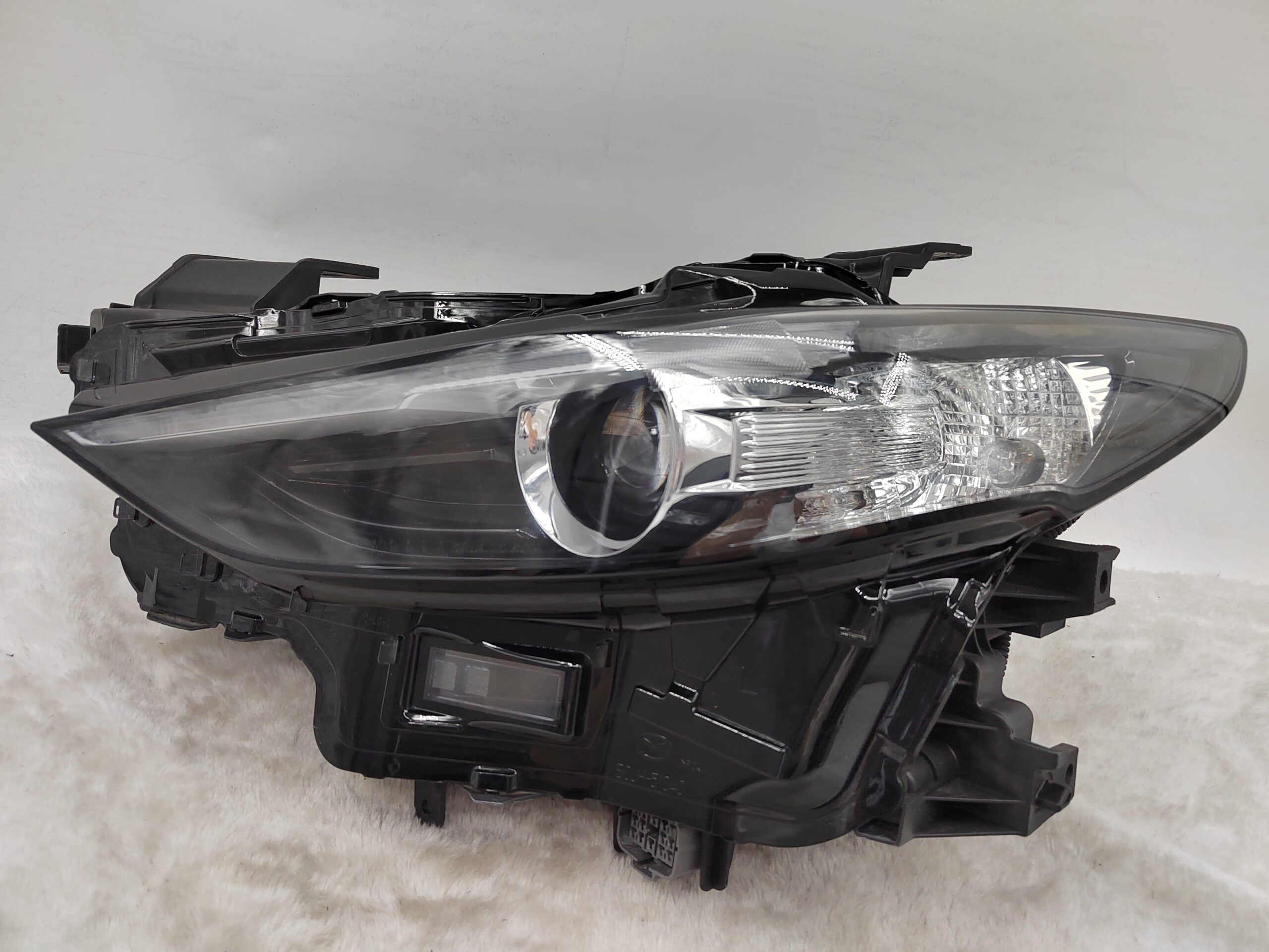 MAZDA 3 2019-2023 LED L.H.S HEADLIGHT ASSEMBLY