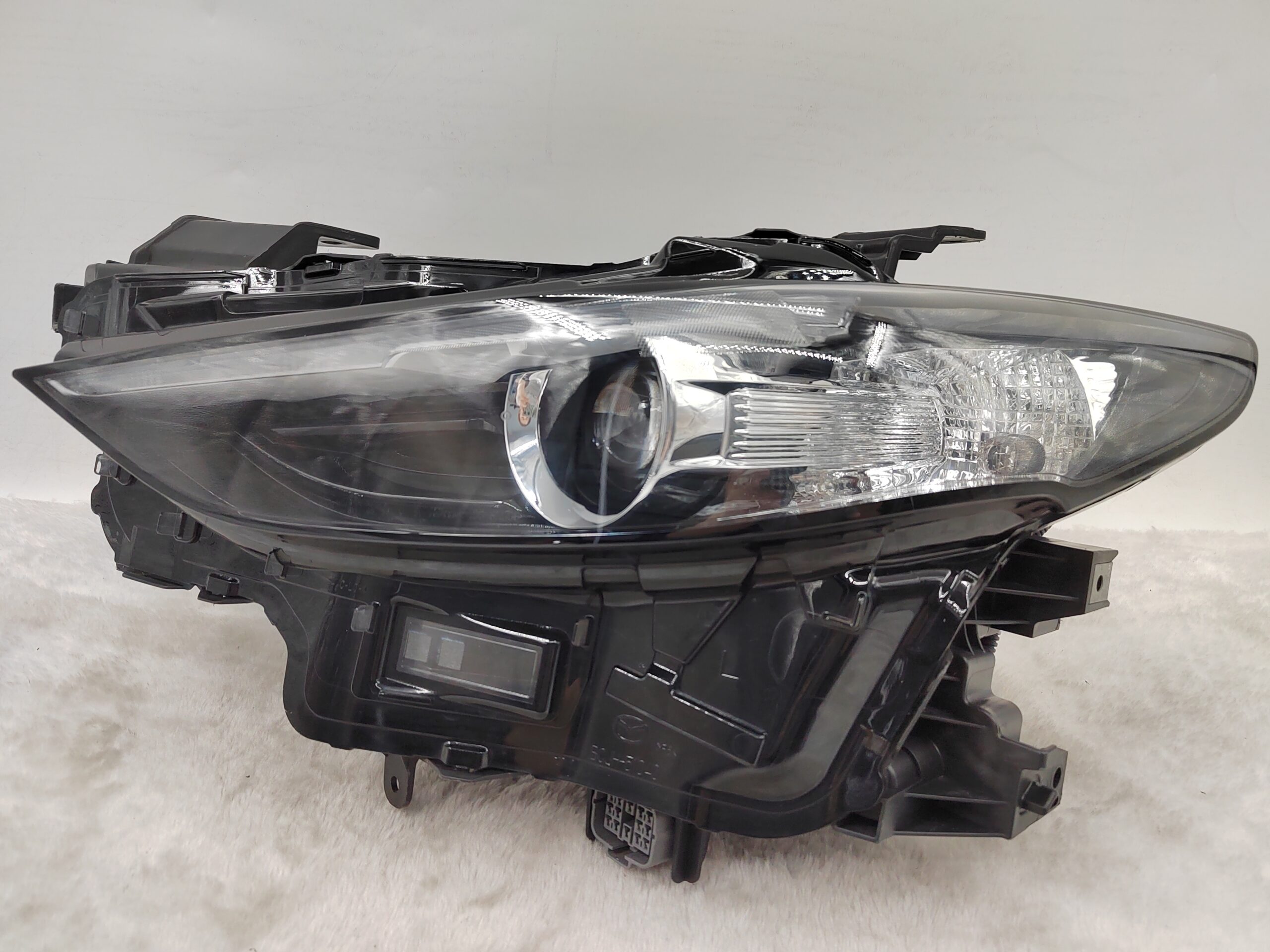 MAZDA 3 2019-2023 LED L.H.S HEADLIGHT ASSEMBLY