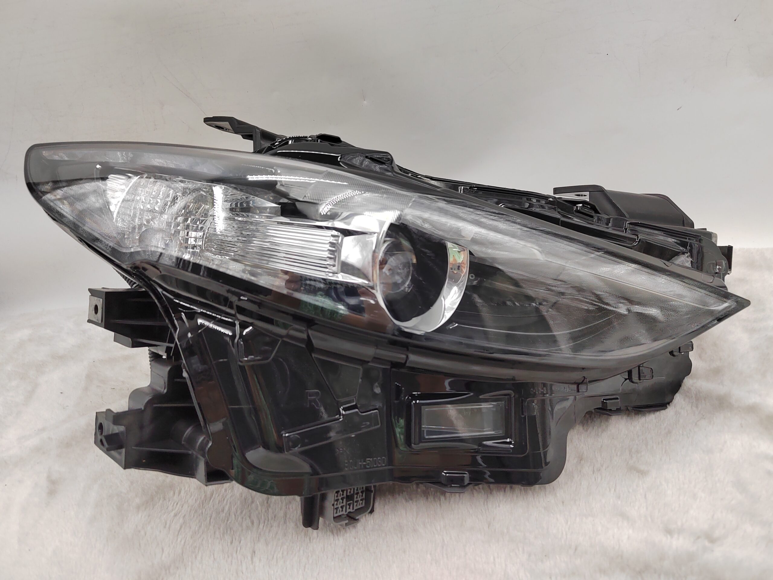 MAZDA 3 2019-2023 LED R.H.S HEADLIGHT ASSEMBLY