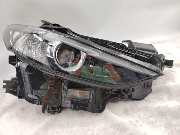 MAZDA 3 2019-2023 LED R.H.S HEADLIGHT ASSEMBLY