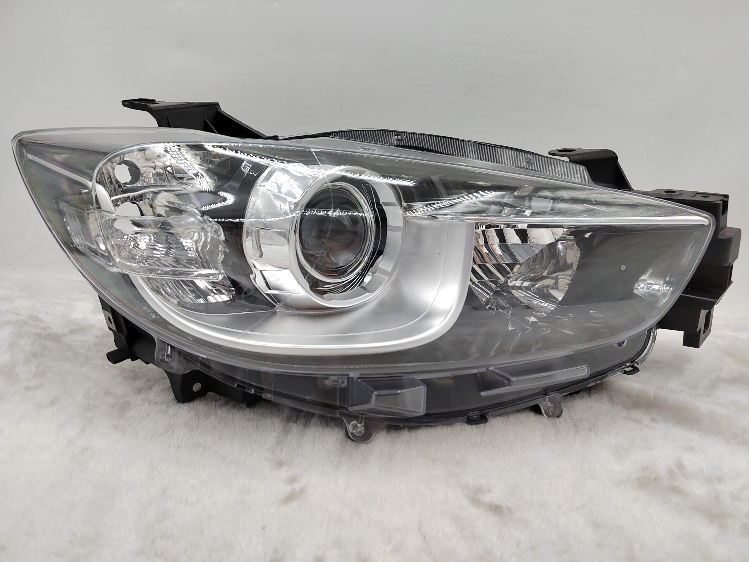 MAZDA CX-5 2014-2016 XENON R.H.S HEADLIGHT ASSEMBLY