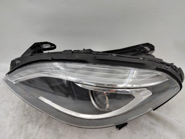 MERCEDES-BENZ B-CLASS W246 B200 2012-2016 XENON L.H.S HEADLIGHT ASSEMBLY