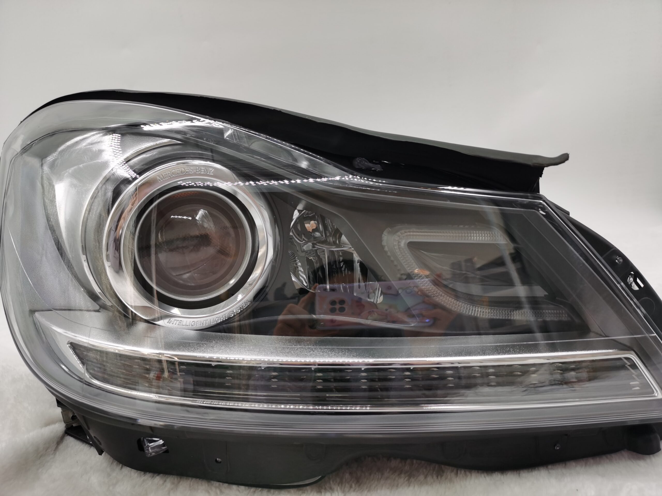 MERCEDES-BENZ C-CLASS W204 2012-2013 XENON R.H.S HEADLIGHT ASSEMBLY