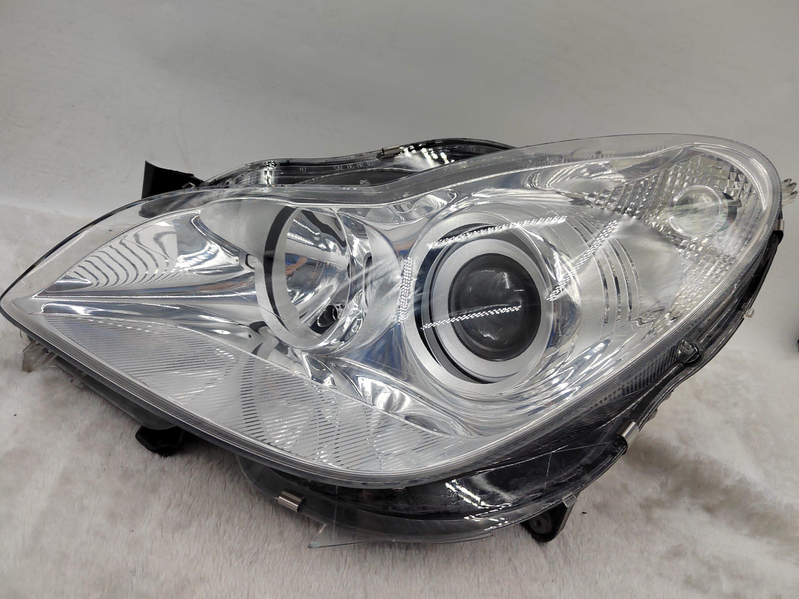 MERCEDES-BENZ CLS-CLASS W219 2007-2009 XENON L.H.S HEADLIGHT ASSEMBLY