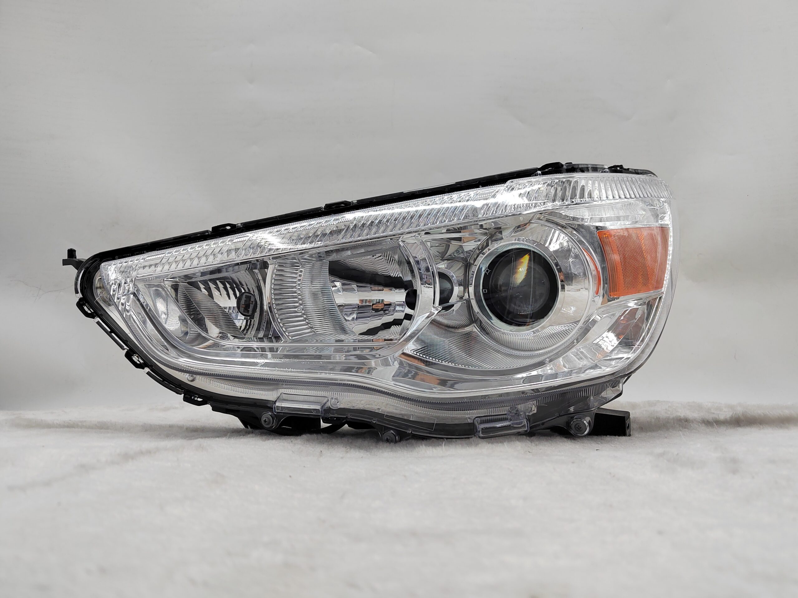 MITSUBISHI ASX 2010-2018 HALOGEN L.H.S HEADLIGHT ASSEMBLY