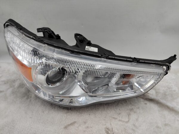 MITSUBISHI ASX 2010-2018 HALOGEN R.H.S HEADLIGHT ASSEMBLY