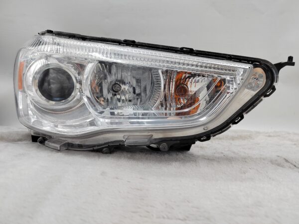 MITSUBISHI ASX 2010-2018 HALOGEN R.H.S HEADLIGHT ASSEMBLY