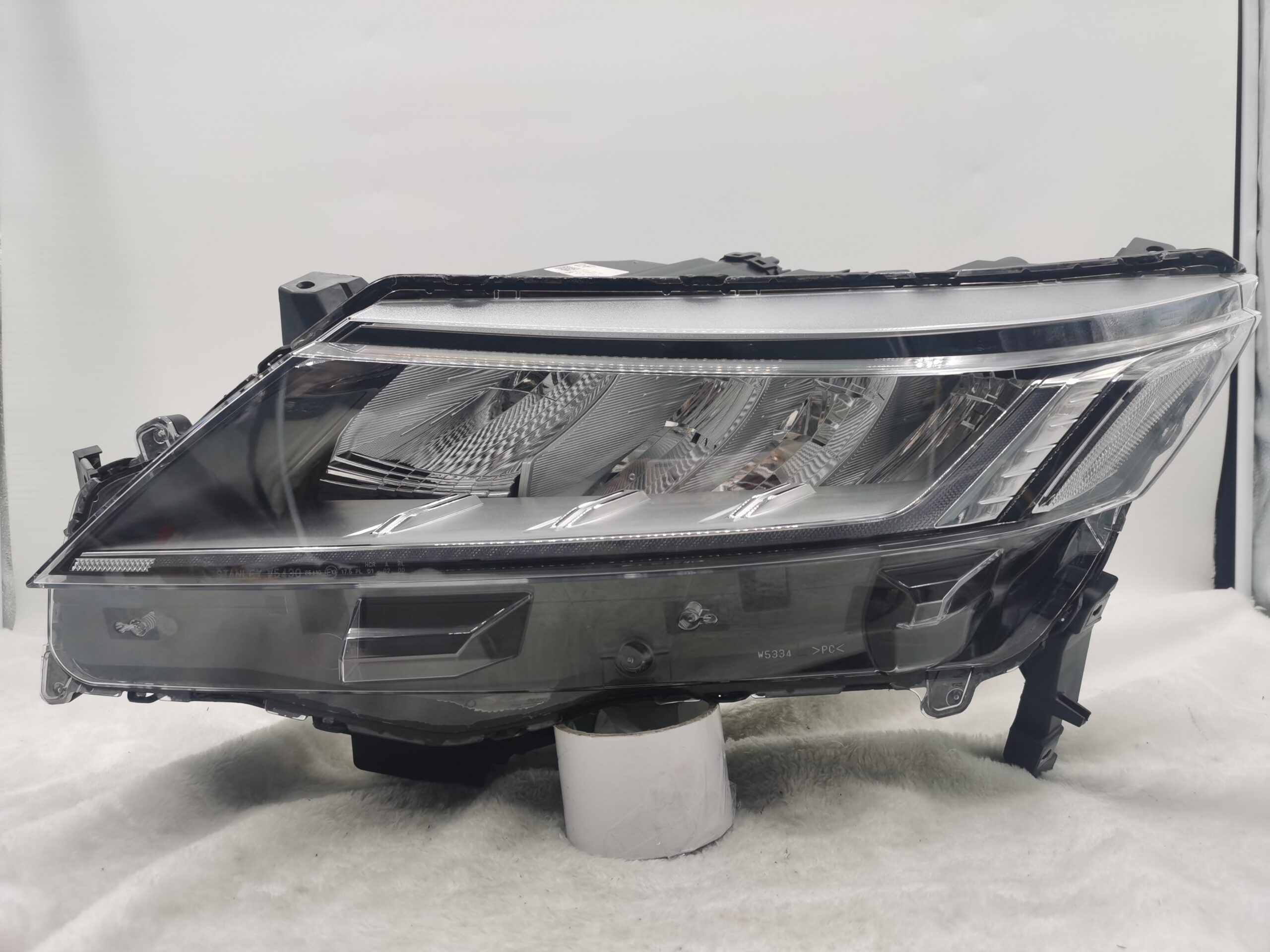 MITSUBISHI ASX 2019-2022 LED L.H.S HEADLIGHT ASSEMBLY