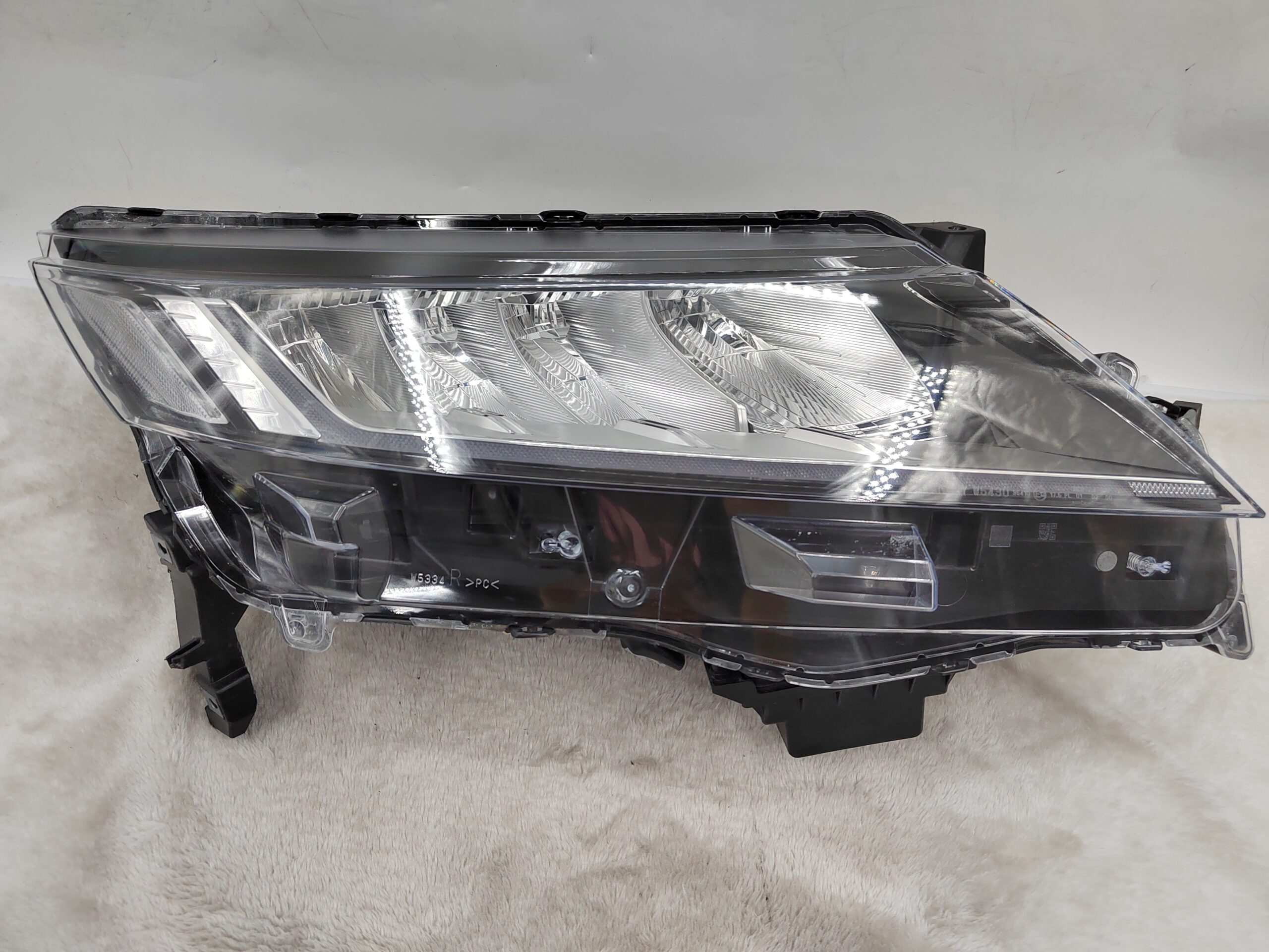 MITSUBISHI ASX 2019-2022 LED R.H.S HEADLIGHT ASSEMBLY