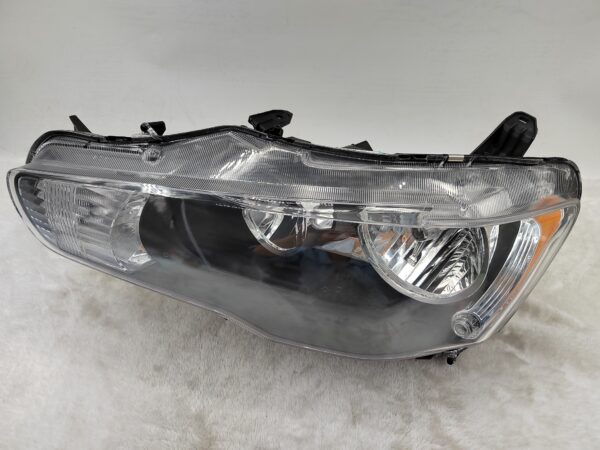 MITSUBISHI LANCER 2008-2018 HALOGEN L.H.S HEADLIGHT ASSEMBLY