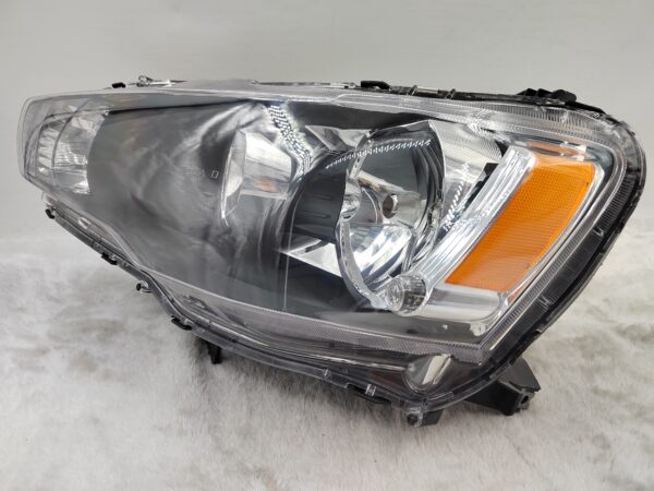 MITSUBISHI LANCER 2008-2018 HALOGEN L.H.S HEADLIGHT ASSEMBLY