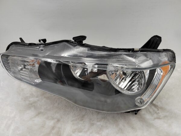 MITSUBISHI LANCER 2008-2018 HALOGEN L.H.S HEADLIGHT ASSEMBLY