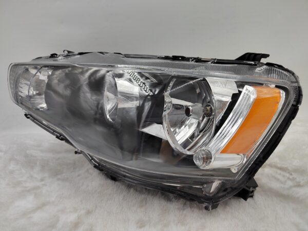 MITSUBISHI LANCER 2008-2018 HALOGEN L.H.S HEADLIGHT ASSEMBLY