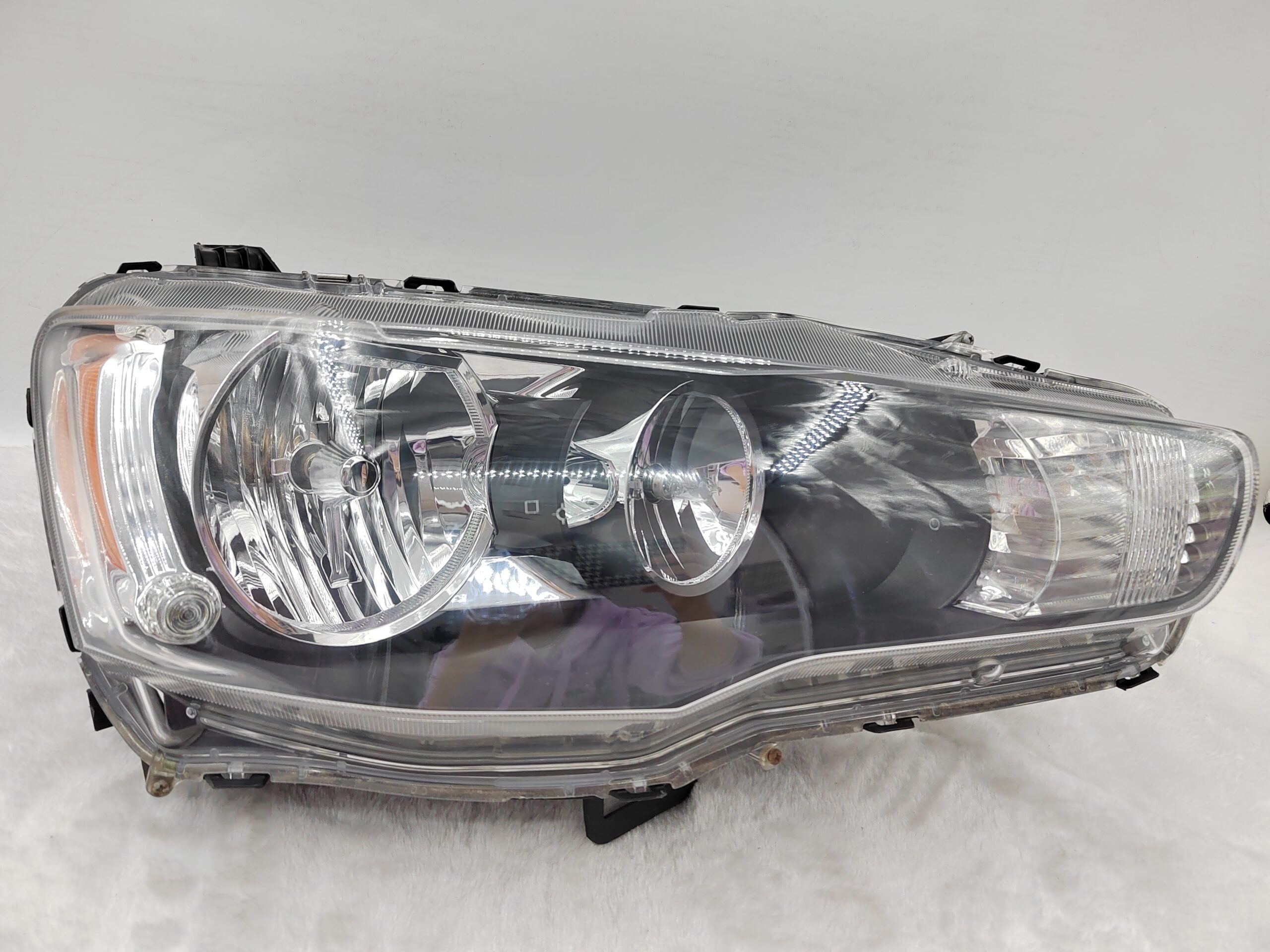 MITSUBISHI LANCER 2008-2018 HALOGEN R.H.S HEADLIGHT ASSEMBLY