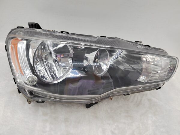 MITSUBISHI LANCER 2008-2018 HALOGEN R.H.S HEADLIGHT ASSEMBLY